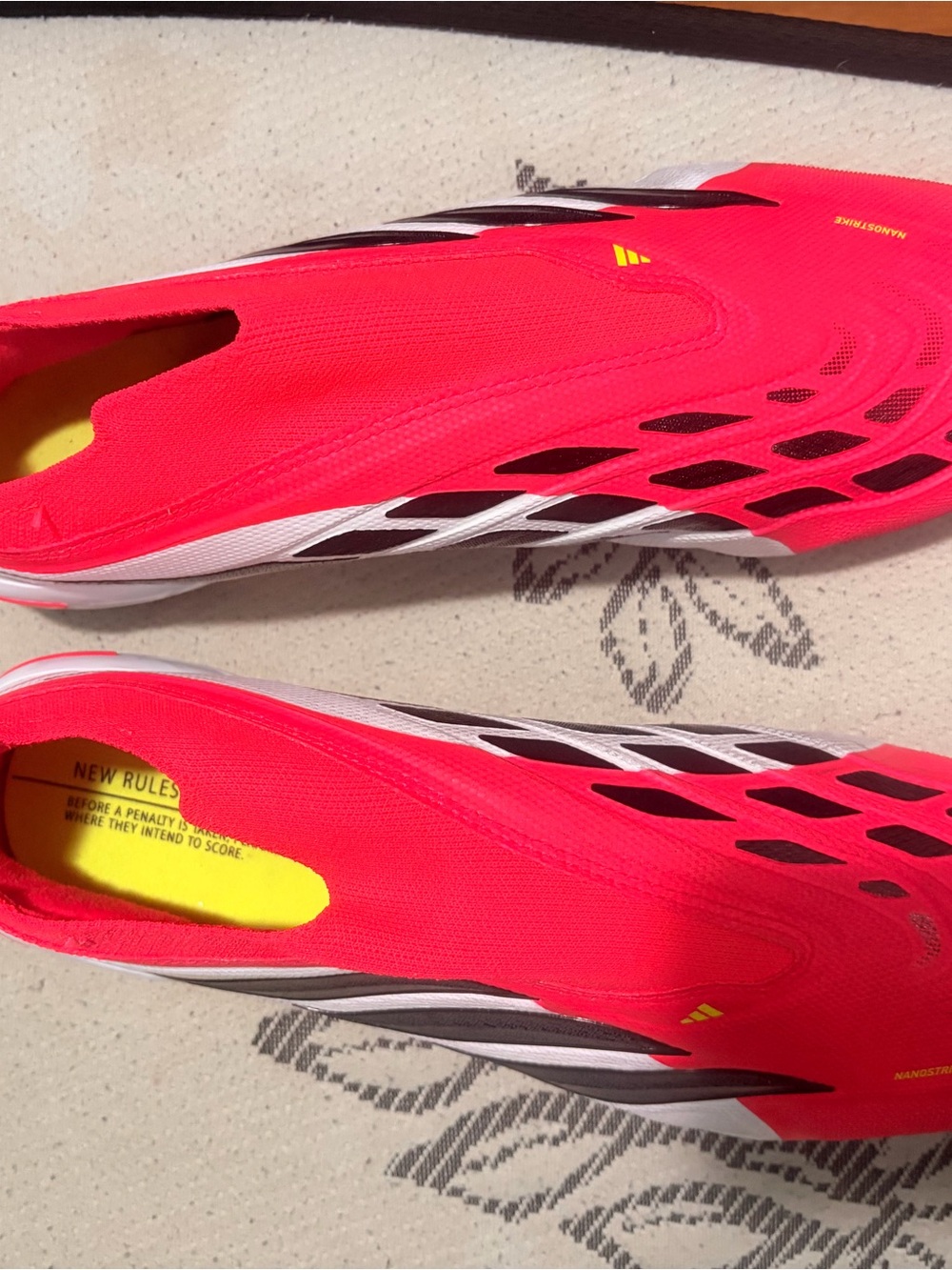 adidas Predator Football Cleats Red Men's US 11.5, Laceless